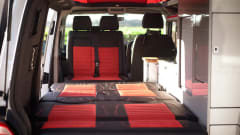 Oska – Stunning 4 Berth VW T6 Campervan