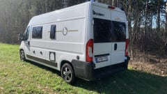 4p Benimar bus from 2024