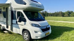 Super deluxe 5p ADRIA Coral XL 670 SL