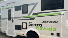 Sierra Nevada – BRAND NEW 4 Berth Roller Team Zefiro 696 (2025) Manual