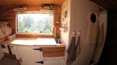 Glamping auf Rädern: Mercedes-Selbstbau-Camper