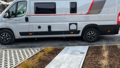 Pol – luxurious long bus camper!