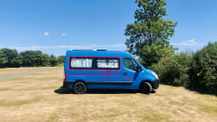 Billie – Insurance included · Low mileage · LPG + optional bedding available