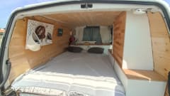Miles – VW T4 Van Equipment – Compact Comfort for Travel in Sardinia