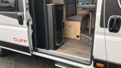 Peugeot – Camper van 6.4