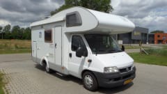 Compact family camper with bunk bed