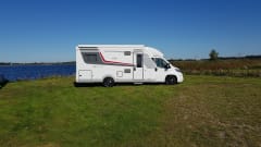 10 LMC T732 – Camper (2020) manual for 2 people