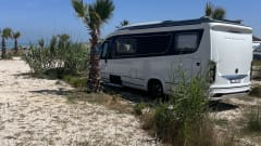 SMOVE – 2p Niesmann + Bischoff semi-integrated uit 2018