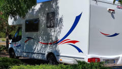 Camper for 4 comfortable seats