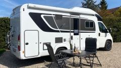 Beautiful luxury Burstner IXEO 680