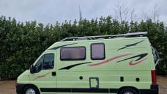 OFF-GRID – Super complete bus camper! fully furnished