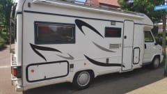 Spacious camper for up to 4 people with access to Umweltzonen (D)