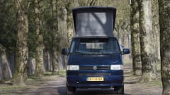 Sea - Cozy and robust VW T4 California with sleeping roof