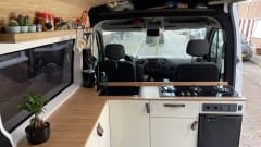 Mooi omgebouwde bus voor twee personen!