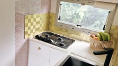 Camper Lua – 5p Ford alcove uit 1999