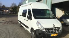 2p Renault Bus Camper from 2013