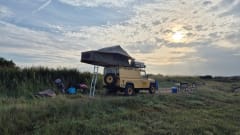 Drommedaris – 2p Land Rover rooftop uit 1985