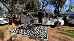 Adria Coral 670 met lengtebedden. Met alles erop en eraan! 