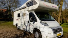 Beautiful 6 pers. + 2 * air conditioning Challenger Alcove motorhome