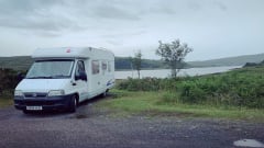 BeeHappy Motorhome Hire 🐝 – Beautiful 4 berth motorhome perfect for a couple or small family. 