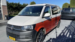 Aloha beach camper Orange – VW T6 Automatic