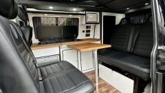 Gary – 4 berth Volkswagen Transporter Campervan