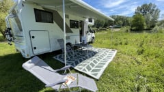 King VI – Super new! Luxury 5-person camper from Sun Living