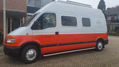 Sfeervolle camperbus! – 4p Renault bus from 2000