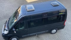 Buszz – Hymer RIo '14, 4 seater/2 bedroom. Compact, surprisingly spacious