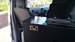 Rosie – 2-persoons Volkswagen camper uit 2007