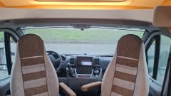 De Vrijbuiter – 2p Bürstner halbintegriert ab 2011