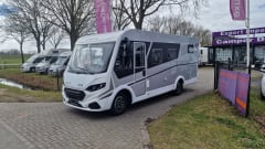 C17 – Luxe Sunlight I67S Automaat 2x Airco 4P