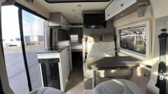 Compacte 4p Bürstner buscamper 2021
