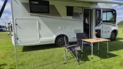 Exclusive 4-seater Integrated – McLouis Carat 873G (2024)