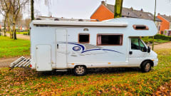 6p Fiat Dethleffs with air conditioning and large bicycle rack 