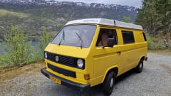 Unique Volkswagen T3 from 1988 to go on an adventure with