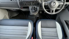 Otis – VW T5 campervan, 4 berth, off grid