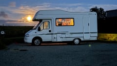 Frida  – Peugeot Compass Avantgarde 4 couchages de 2004