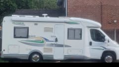The Memory Maker – Cosy 4 Berth Motorhome