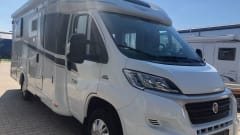 Bennie – Fiat Ducato Carado T449 with queen bed