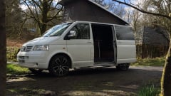 Bert – Noleggio camper VW T5 3/4 cuccette