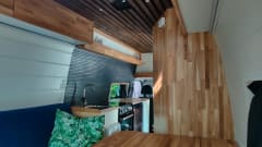 Globetrotter Vans – Super luxe Ford Campervan van alle gemakken voorzien