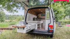 Brum – Volkswagen campervan from 2002 (2p)