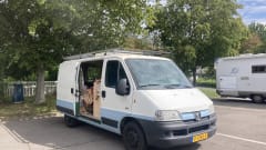 Batmobile  – 2p Peugeot campervan uit 2004