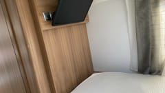 Adria – Adria 6701XL Plus coral 5 person camper