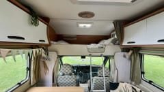 Sfeervolle off-grid gezins alkoof