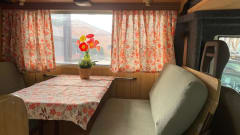 Vintage BETSY – 5p Peugeot alcove from 1991