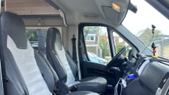 Koosje – 2-seater Sunlight bus from 2021