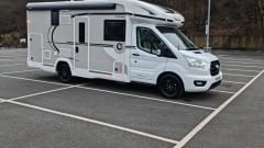james – New luxury 4 berth Chausson 6 speed automatic 2025