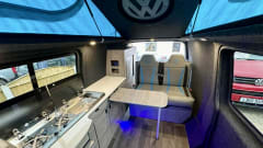 Road surfer – 4 berth Volkswagen campervan from 2017